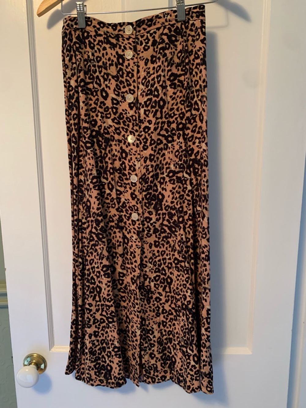 Aritzia Leopard Print Midi Skirt - Beige & Black - Picture 3 of 3